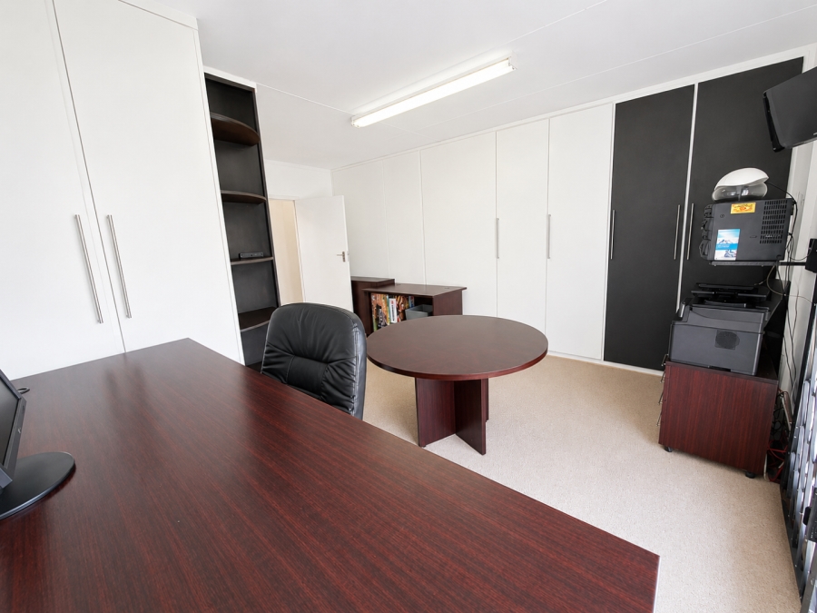 6 Bedroom Property for Sale in Delareyville North West